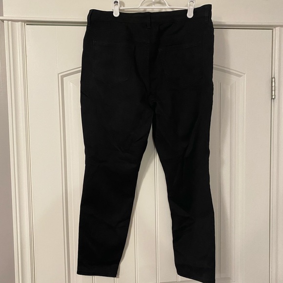 Black jeans - Picture 2 of 3